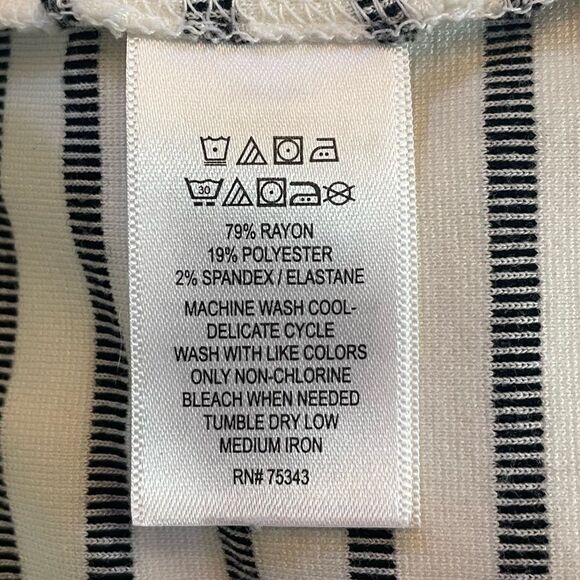 Tahari Striped Blue White Blazer size Small - Picture 4 of 4